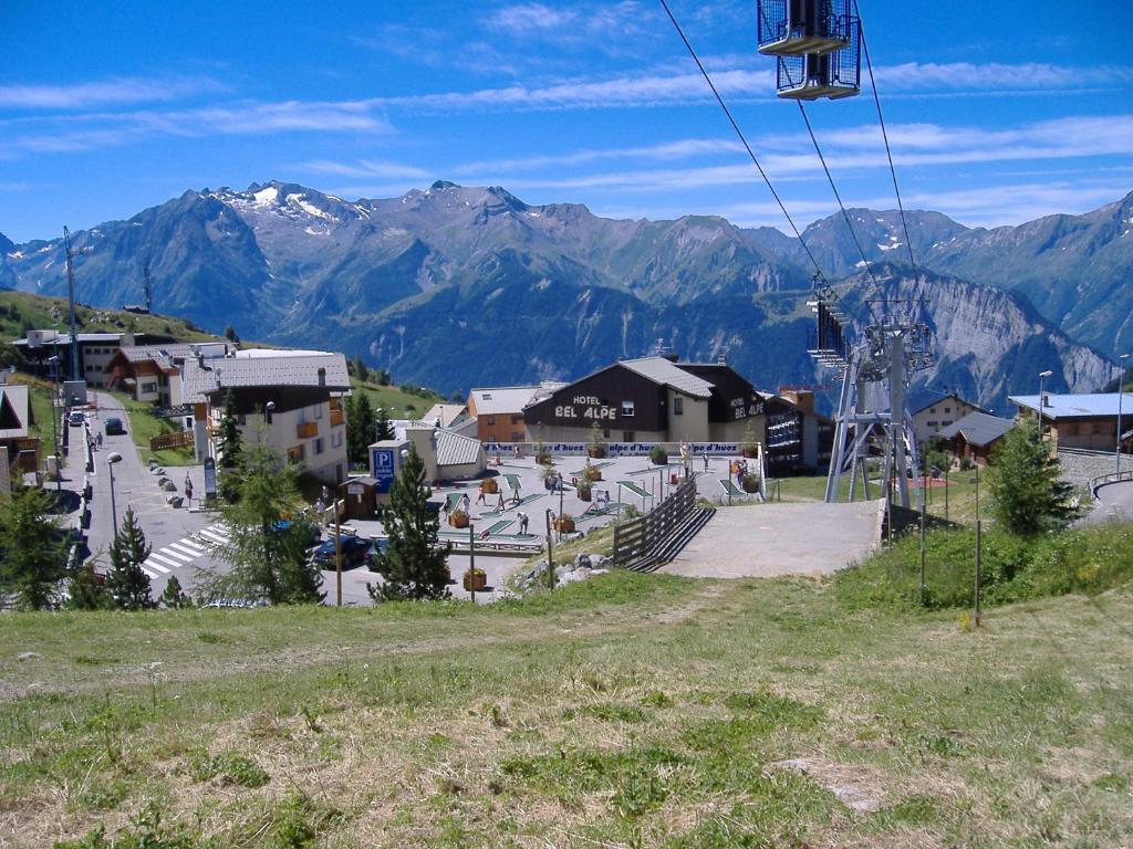 Langley Hotel Le Petit Prince Alpe d'Huez Exterior photo