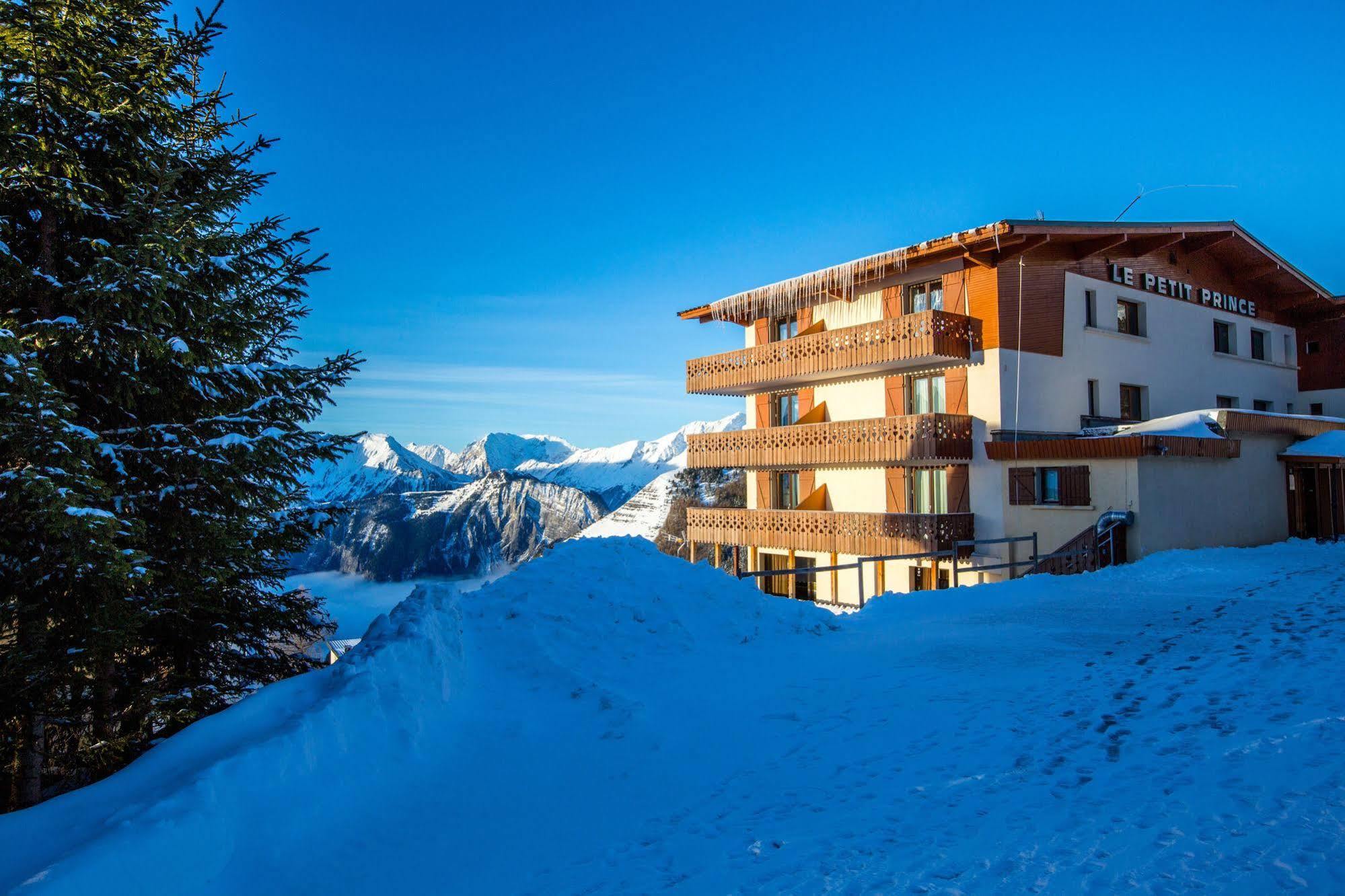 Langley Hotel Le Petit Prince Alpe d'Huez Exterior photo